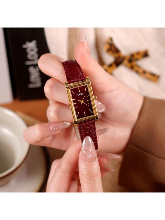Stylish Vintage Rectangle Women\'s Quartz Watch with Leather Strap & Slim Bangle main image 6